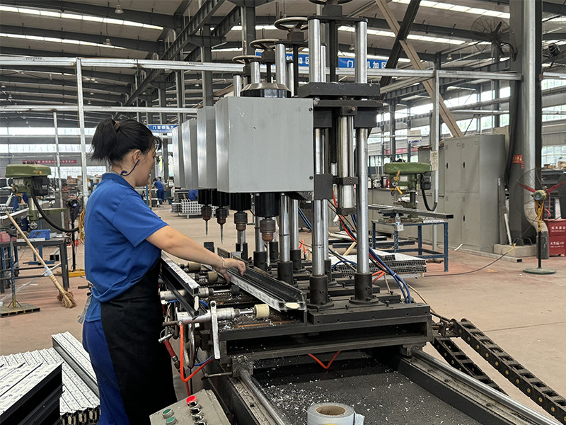 Shiny-Control Technology Develop (Beijing) Co., Ltd. productielijn van de fabrikant