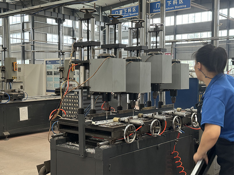 Shiny-Control Technology Develop (Beijing) Co., Ltd. productielijn van de fabrikant