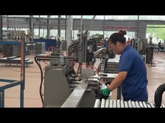 Panorama aluminium schuifdeuren, smalle dunne kantoren.