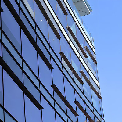 Aluminium-kleurglaswand geluidsdicht voor verfijnd interieur